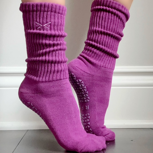 Plum Scrunch Grip Sock