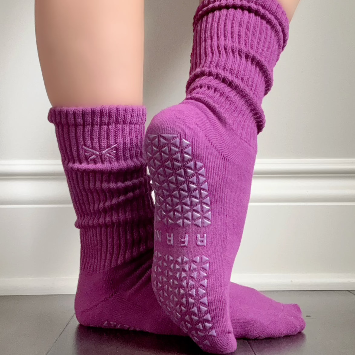 Plum Scrunch Grip Sock